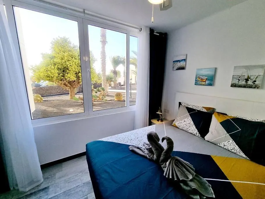 קוסטה טגוויסה Apartamento Smeraldo 11 Playa Roca דירה