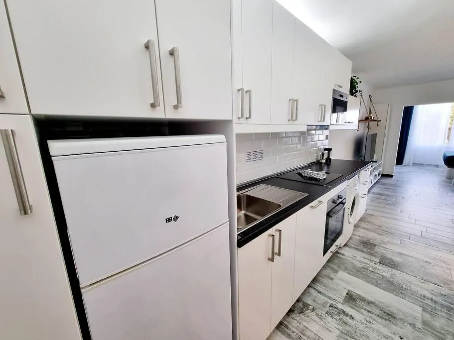 Apartamento Smeraldo 11 Playa Roca 코스타 테기세 0*,