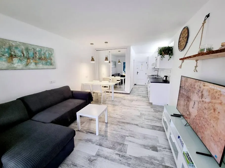 קוסטה טגוויסה Apartamento Smeraldo 11 Playa Roca קוסטה טגוויסה